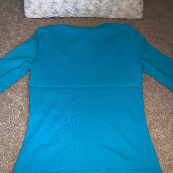 Mandee's - Picture 2 of 2